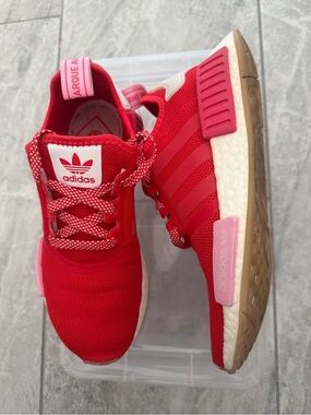 Womens adidas sz 6.5 Red and Pink Athletic Shoes